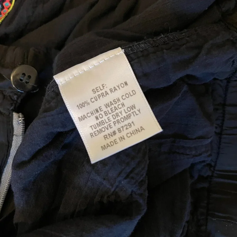 Johnny Was Eyelet Slacks - Picture 4 of 6